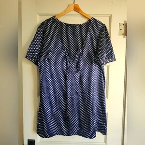 🍇3/$10 Victoria's Secret night shirt